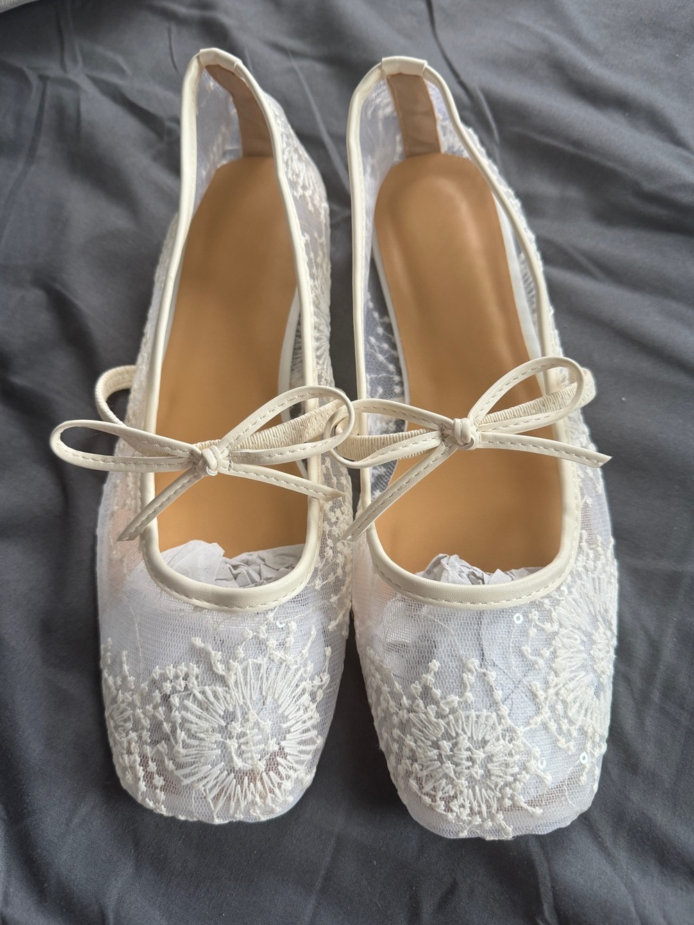 Lace Ballet Flats with Bow - Cream - Picture 2 of 6